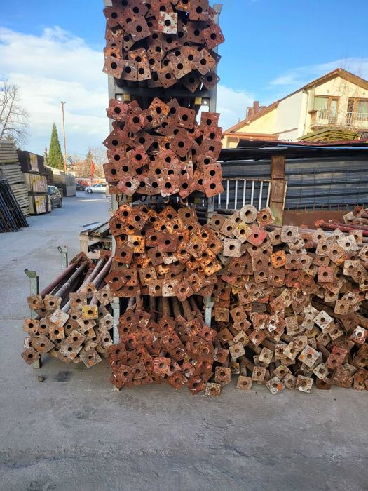 Шпилки 3м,гайки,трегери,телескопични  подпори