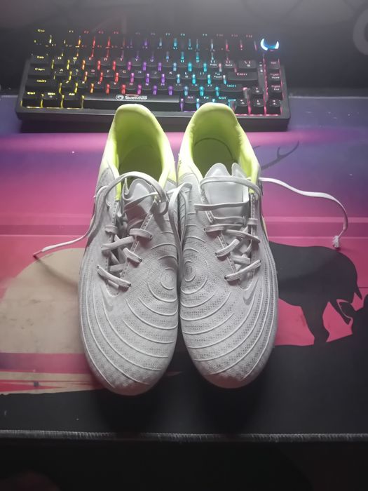 Crampoane de fotbal nike phantom