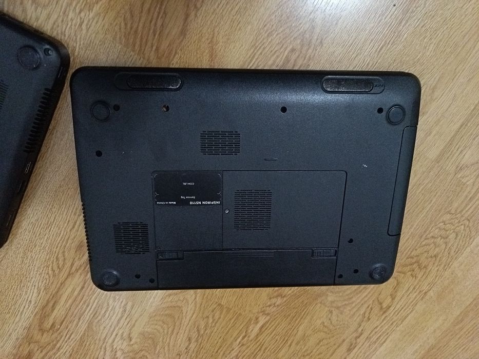 Laptop Dell încă funcționează