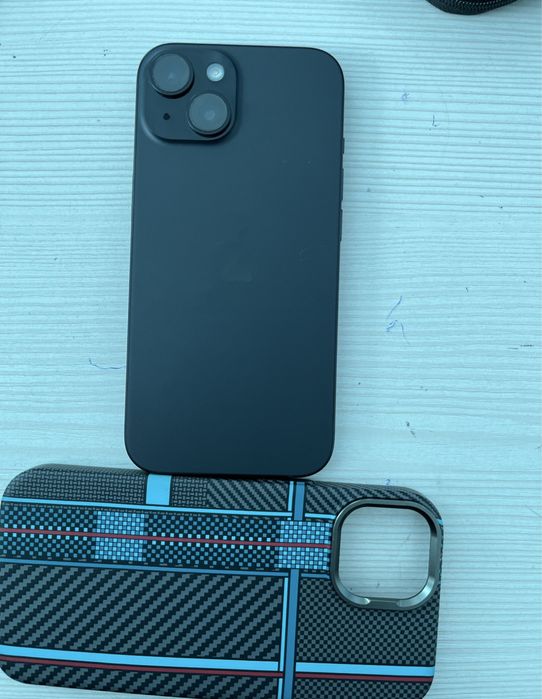 Продам айфон 15