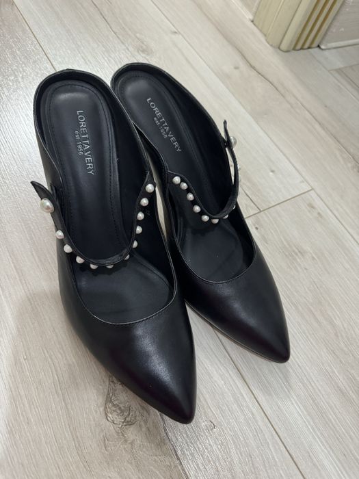 Продам туфли в черном цвете