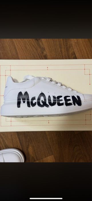 Sneakers Alexander Mcqueen Graffiti Calitate premium