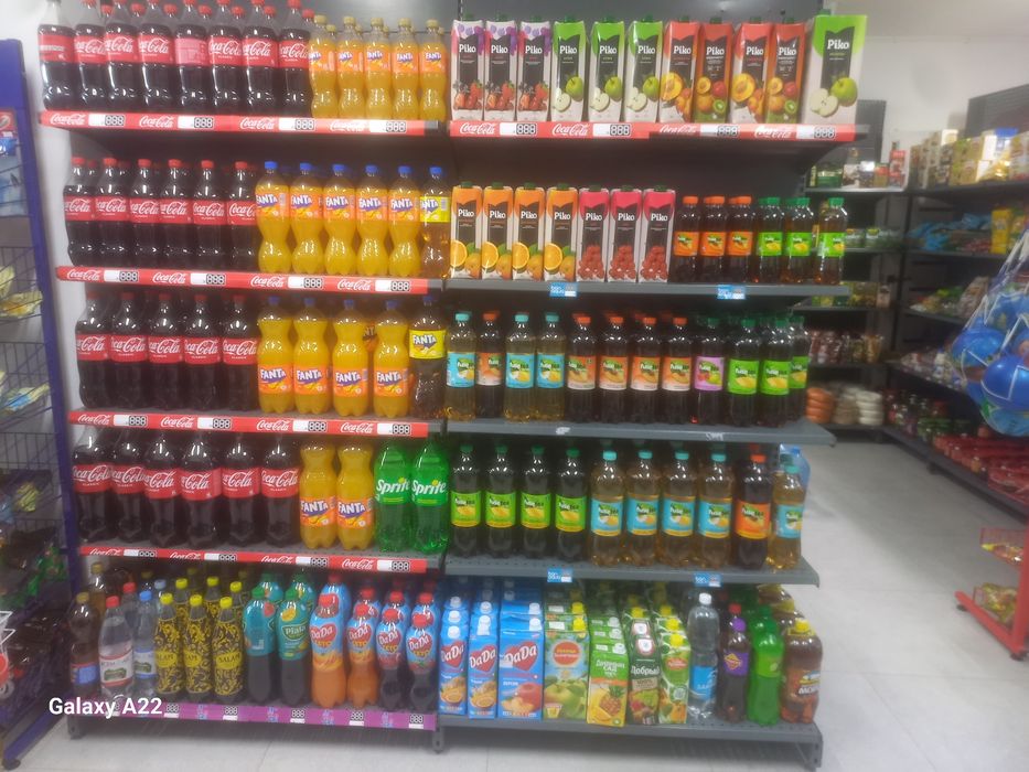 Продается стеллажи для магазина