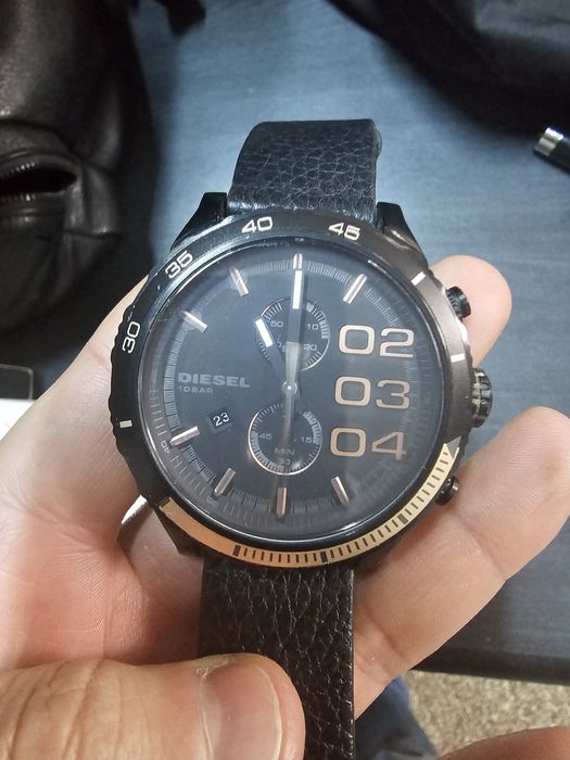 Vand doua ceasuri Diesel