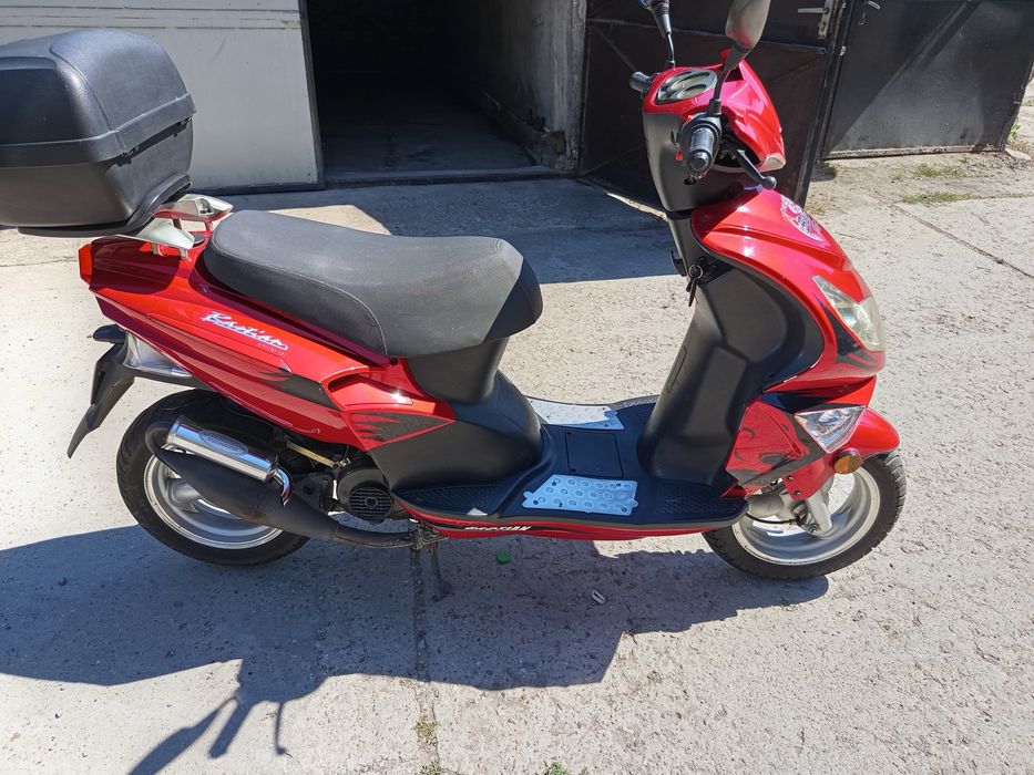 Скутер Baotian 49 куб! 750€