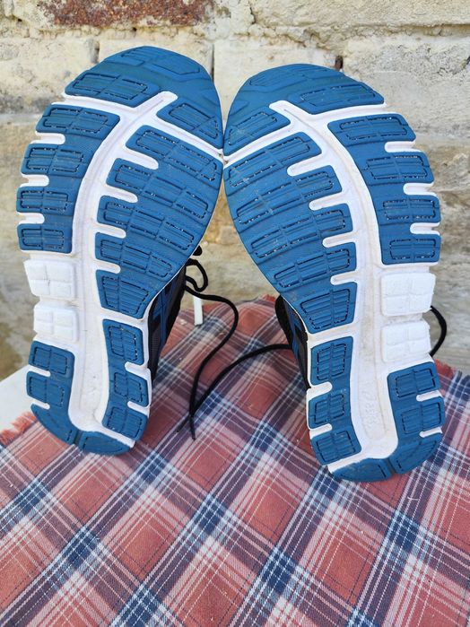 Оригинални мъжки маратонки за бягане Asics