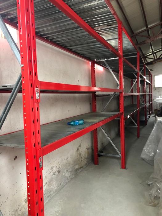 Vând rafturi metalice profesionale reglabile la lichidare stoc