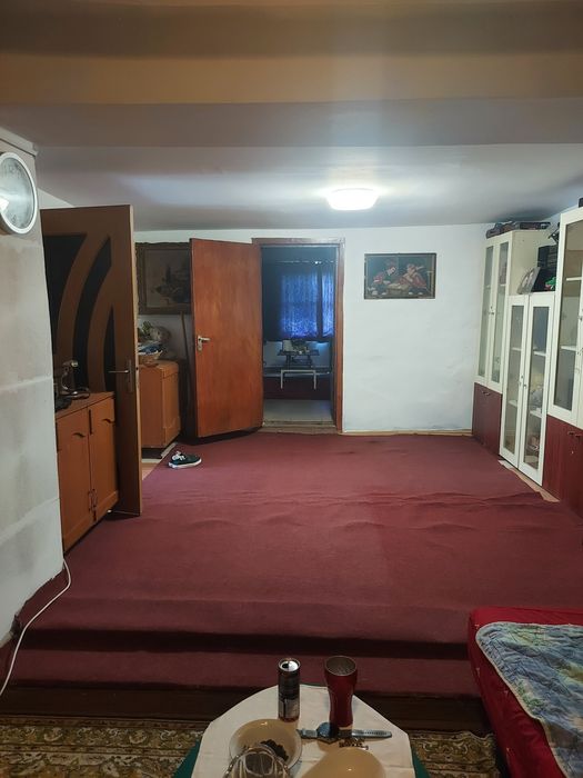 Casă de vînzarin zimandcuz nr 183