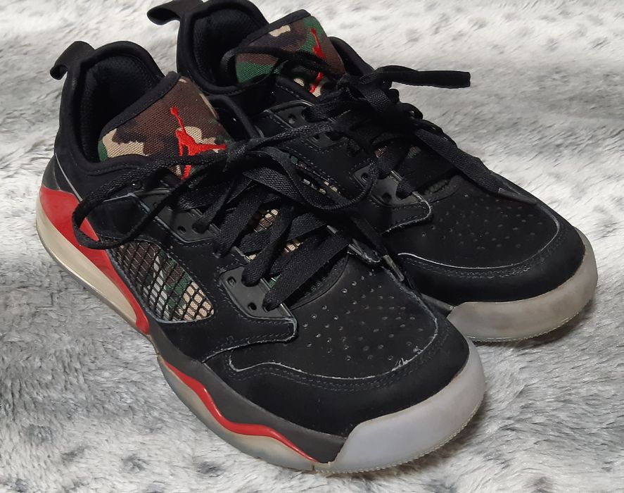 Маратонки Nike Air Jordan Mars 40номер