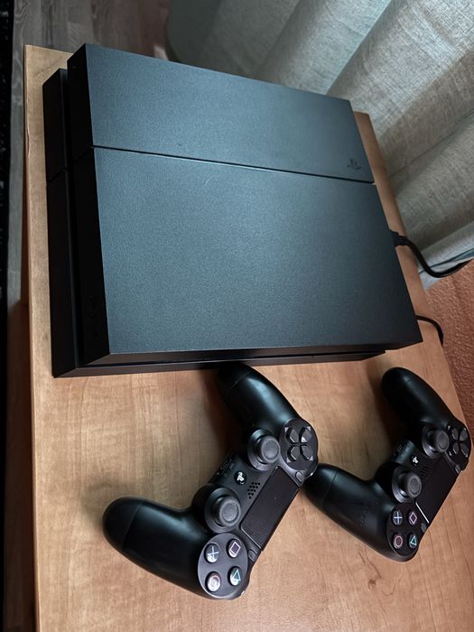 Vand Ps 4 cu 2 manete