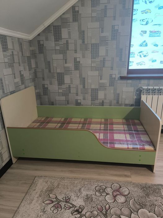 Детский гарнитур,шкаф-тумба,кравать