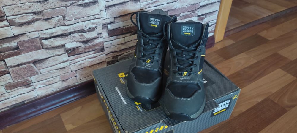 Рабочие ботинки  Китай