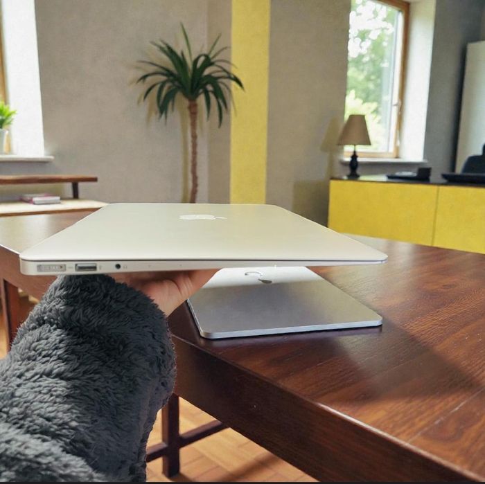 Macbook air 13" 2015 i5 8gb ram