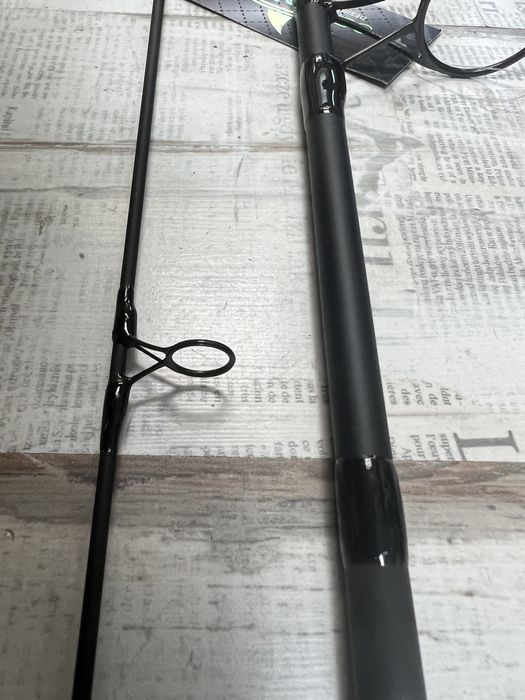 Lanseta crap Eastshark Gazer 3.9m,3.75 lbs ,2 segmente