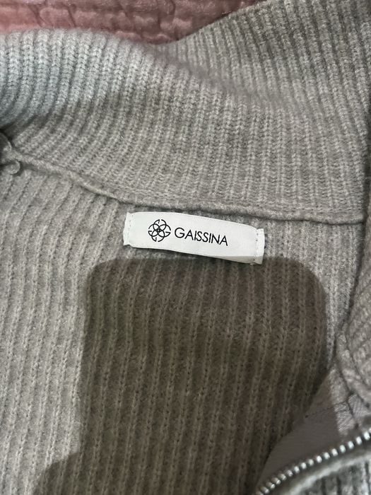свитор на замке Gaissina