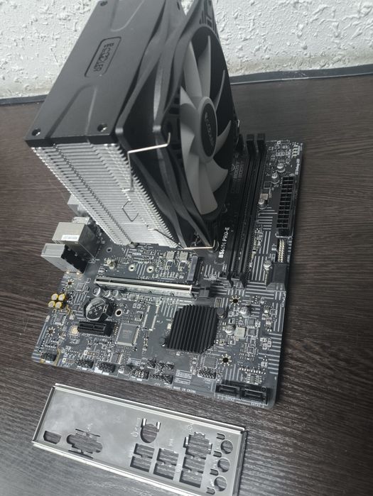 MSI B560M Pro-E + i5 11500