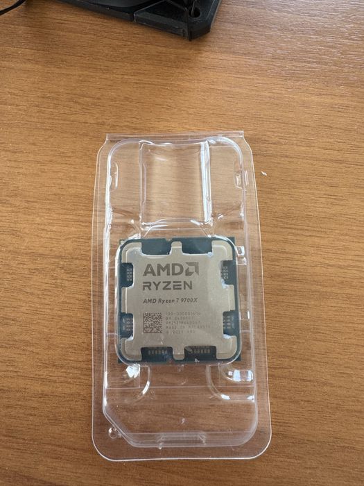 Продам ryzen 7 9700x