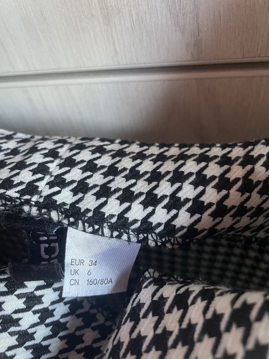 Дамска рокля с презрамки