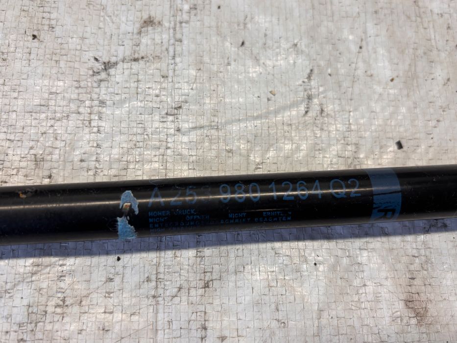 Газов амортисьор за багажник • Mercedes-Benz GLC