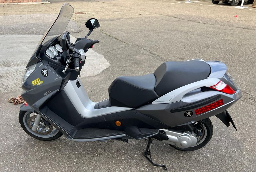 Maxi Scuter Peugeot Satelis 125