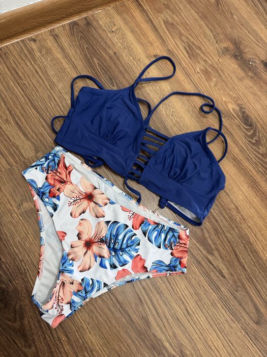 Срочно продам купальники