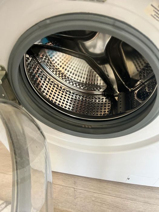 Продам стиральную машинку