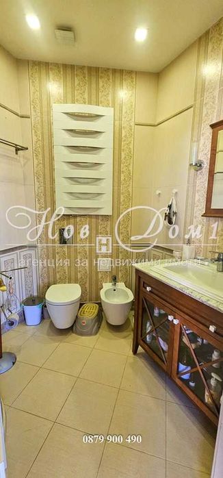 Продава се Четиристаен апартамент в Варна, Бриз - 225 кв.м за 2222 €/кв.м - Снимка #4