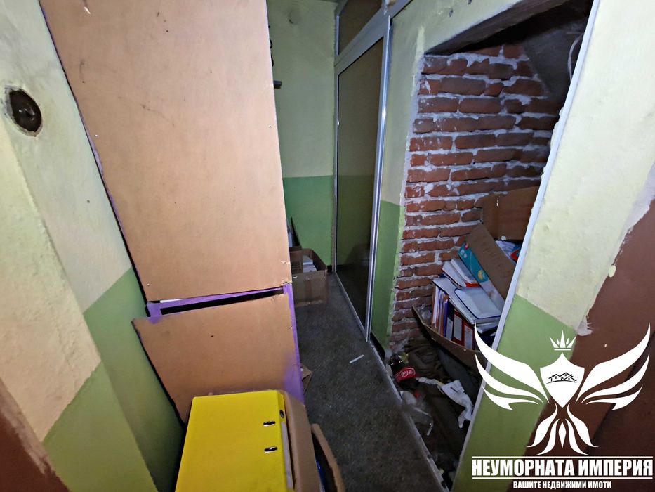 Продава се Тристаен апартамент в Асеновград - 128 кв.м за 852 €/кв.м - Снимка #13