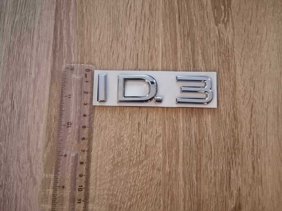 Volkswagen ID.3 сребриста емблема лого