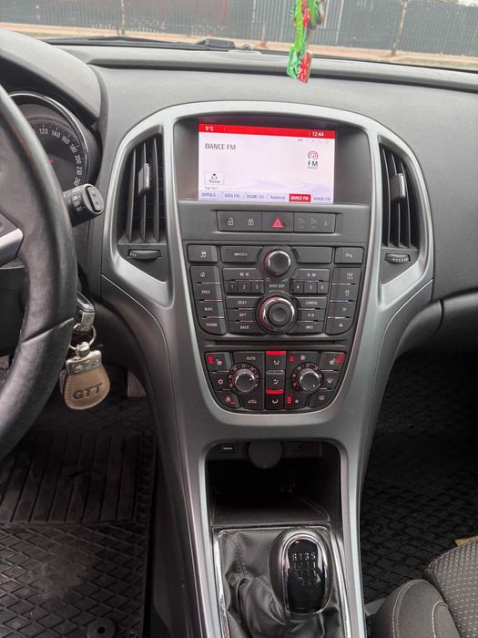 Opel Astra J 1.6 CDTI • Hatchback • Bi-Xenon • Euro 6