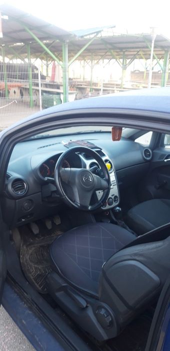 Vând  sau dezmembrez opel corsa D