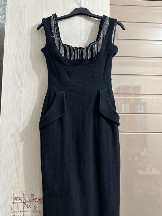 Продается платье женское