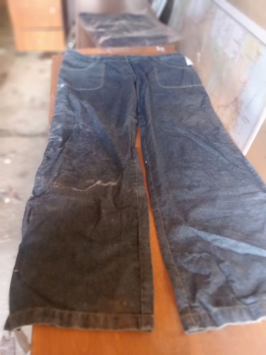 Джинсы с писовкой