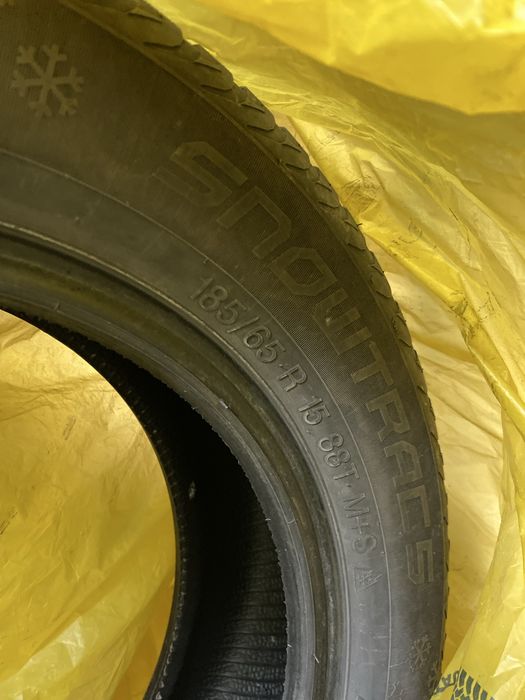 Зимни гуми R15 185/65 vredestein