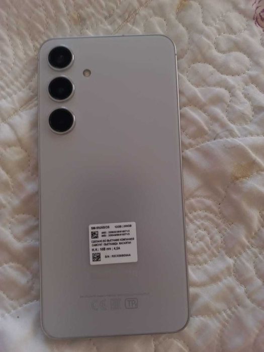 Самсунг Галакси S24+, 256 ГБ  300 000