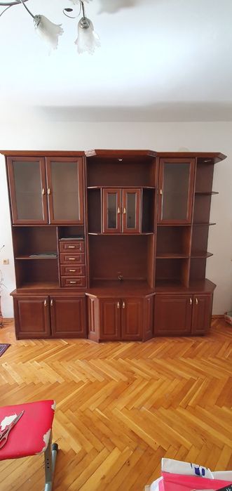 Холна секция от масивно дърво
