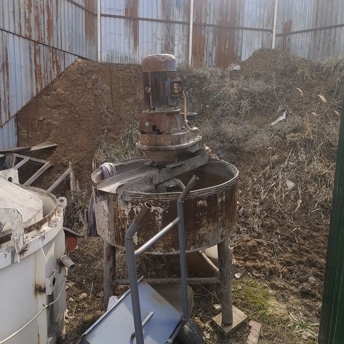 Бетономешалка.принудительная