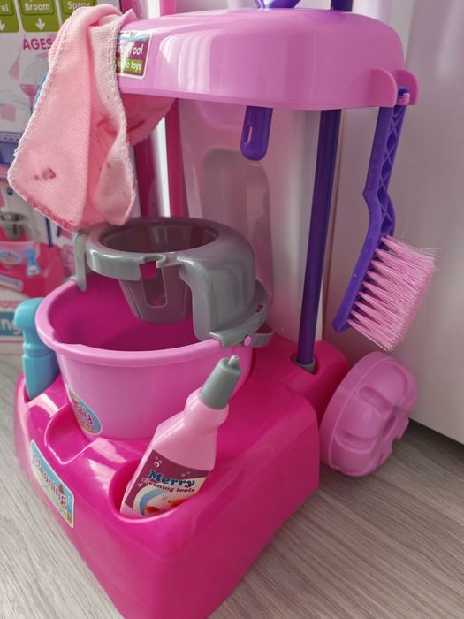 Количка за почистване My Cleaning Tool плюс прахосмукачка