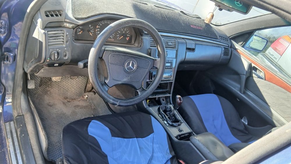 Продам  Мерседес Е230