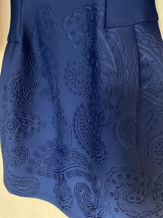 Рокля- стилна, елегантна