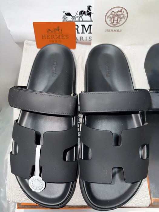 Продам шлепанцы Hermes