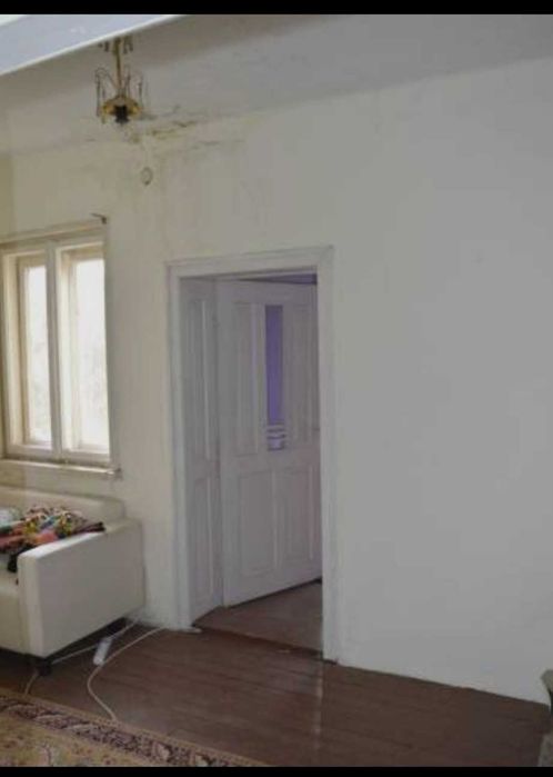 Продава се голяма  Вила