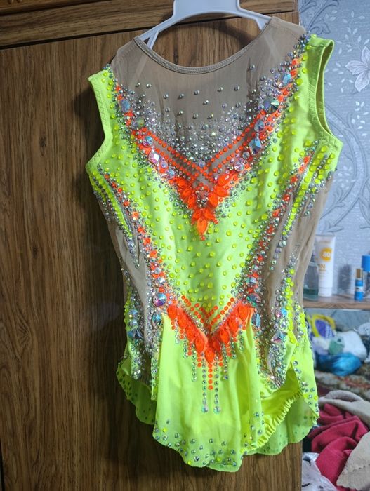 Продам купальник