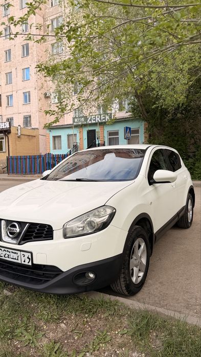 Продается машина / легковой автомобиль
