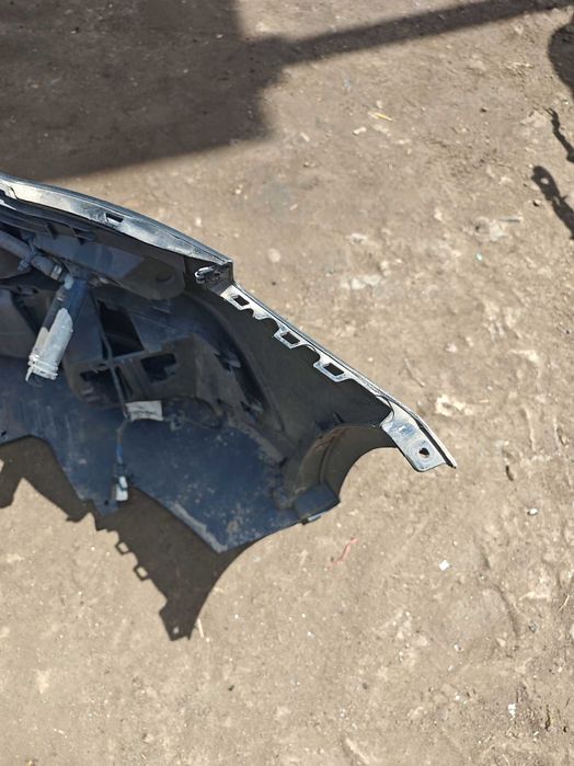 Предна броня Audi A6 C7 S-Line много запазена с решетките