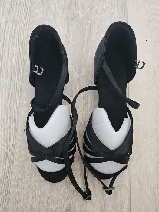 Детски обувки за танци