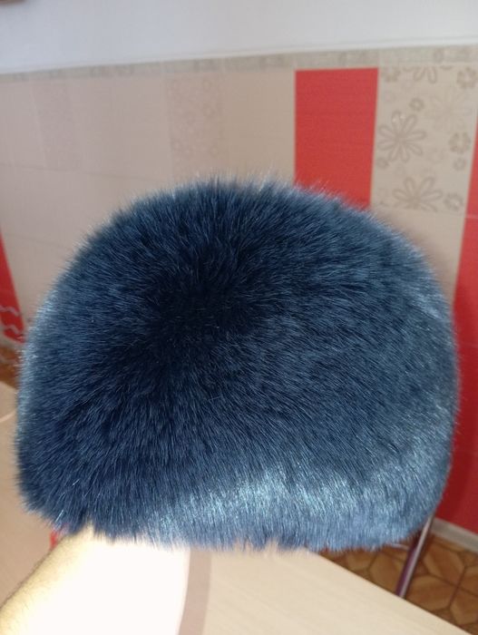 Продам женскую шапку