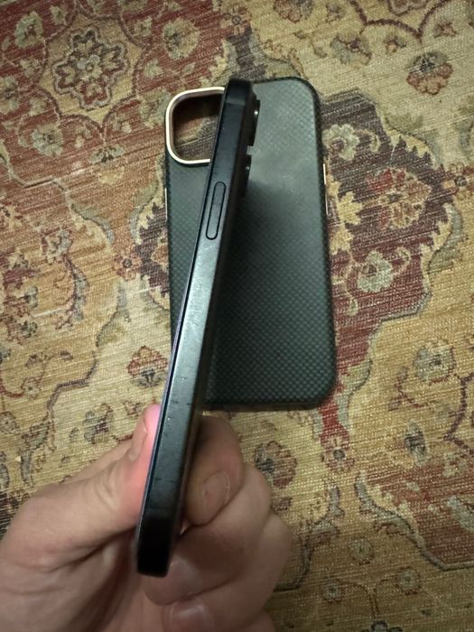 Продам Айфон 15