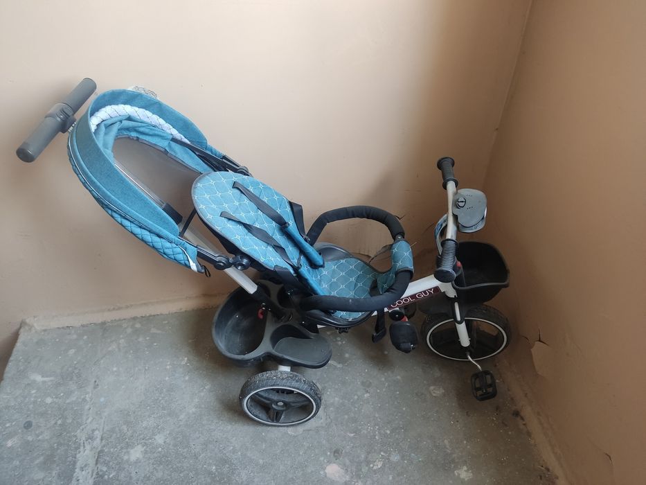 Трех колёсный велосипед с ручкой