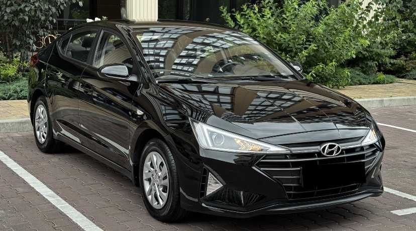 Hyundai Elantra 2019